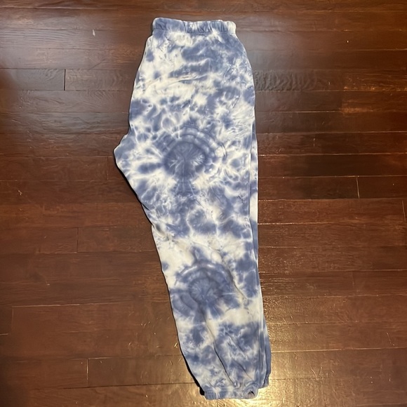 Women's Old Navy Tie-Dye Sweatpants Large - Picture 3 of 15